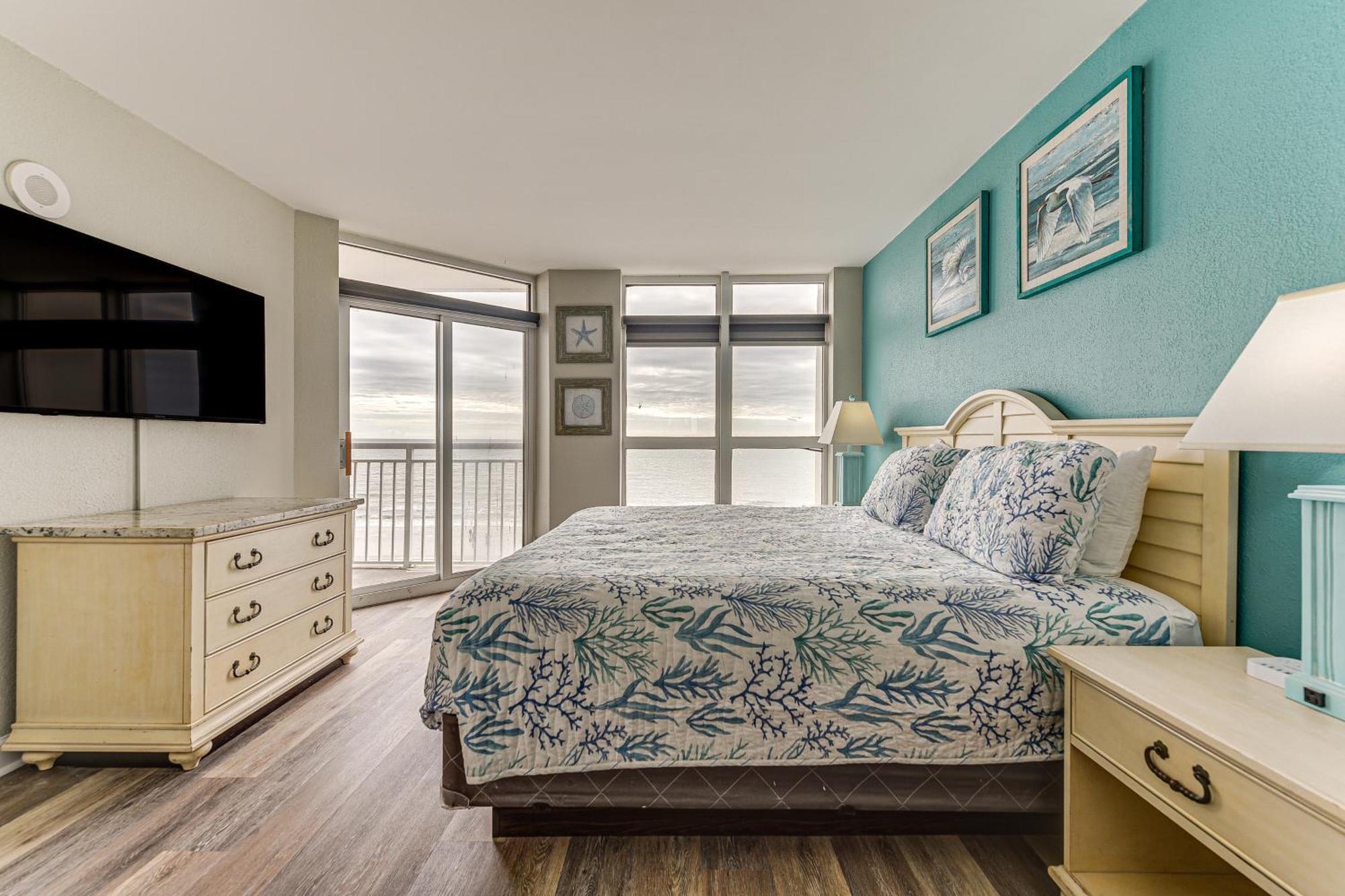 Oceanfront North Myrtle Gem Pools Access! Apartment *