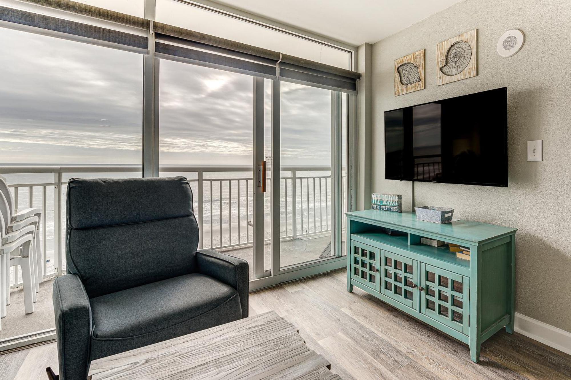 Oceanfront North Myrtle Gem Pools Access!